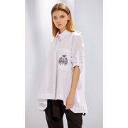 Стильная молодежная белая блуза-рубашка R 2075 р. 42-50 фотография