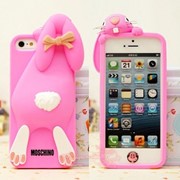 Чехол на IPhone 5/5S Moschino rabbit розовый фотография