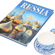 Набор Моя Россия: чайно-кофейная пара Матрешка, гжель и книга Россия на англ. языке фотография