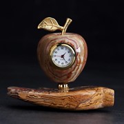 Часы “Яблоко на ладони“, оникс фотография