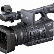 Видеокамера Sony HDR-AX2000E фото
