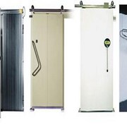 Двери распашные, откатные, подъёмные для холодильных и морозильных камер, для рабочих и производственных помещений. фотография