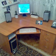 Угловой стол фото