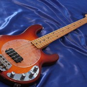 Бас-гитара Music Man Cherry Sunburst 1987 Made in 
