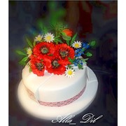 Свадебный торт с маками в украинском стиле фото