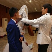 Ведущий в Алматы фото