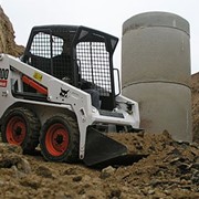 Аренда мини-погрузчика Bobcat без оператора фотография