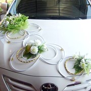 Изготовление украшений для свадебных автомобилей фото