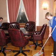 Ежедневная комплексная уборка офисов и территорий Чернигов фото