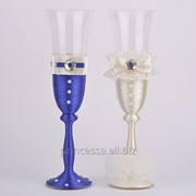 Свадебные бокалы “Костюмчики“ (шнур) сине-кремовые фотография
