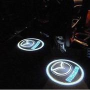 Подсветка в дверь автомобиля логотип Mazda фото