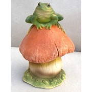 Декоративная фигура гриб с лягушкой малый фото