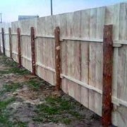 Забор строительный деревянный фото