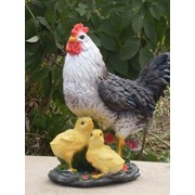 Декоративная фигура курица с цыплятами