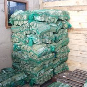 Сухие березовые колотые дрова в 40-литровых сетках с доставкой Санкт-Петербург и область фотография
