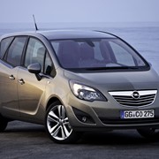 Автомобиль Opel Meriva фото