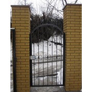 Ворота гаражные, ворота промышленных зданий и сооружений. Садовые ворота глухие и прозрачные фото