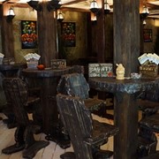 Мебель для кафе баров и ресторанов. фотография