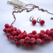 Дизайнерский комплект украшений – ожерелье и серьги Заледенелые ягоды A12-01