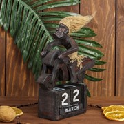 Сувенир дерево календарь "Абориген на мотоцикле" 21х18х7 см