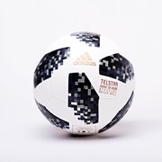 Футбольный мяч фотография