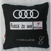 Подушка Audi с номером и монограммой