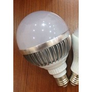 Светодиодная лампа 12w, цоколь Е27 фотография