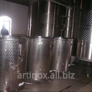 Оборудование из нержавеющей стали для первичного виноделия фото