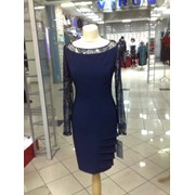 Платье синего цвета с гипюром