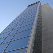 Лифты ОТИС пассажирские, панорамные, без машинного помещения. Херсон, здание “Райффайзен Банк Аваль“. фотография