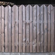 Забор деревянный из штакетника фото
