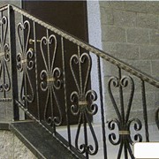 Перила, ограждения для лестниц металлические фото