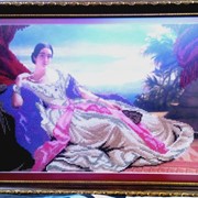 Картина вышитая бисером "Дама с веером"
