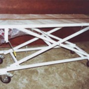 Стол-тележка с механическим подъемом фото