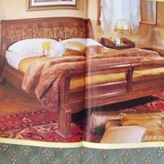 Красивая кровать из массива Дуба фото