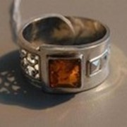 Перстень с янтарем “Атос“ фото