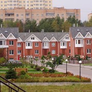 Индивидуальный жилой таунхаус фото