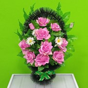 Корзина из искусственных цветов фото