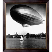 Картина Граф Цеппелин летит низко возле яхты , Неизвестен фото