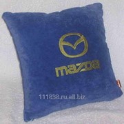 Подушка синяя Mazda вышивка золото фотография