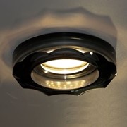 Чёрный точечный светильник фотография
