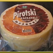 Твердый сыр из Сербии фото