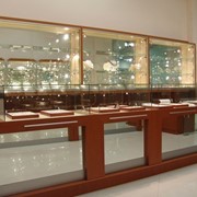 Прилавки и витрины для ювелирного магазина на заказ