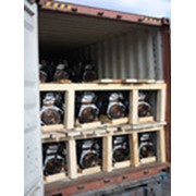 Shipment of engines - 200 un фотография