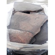 Природный камень плитняк, цвет шоколадный 2-3 см. фото