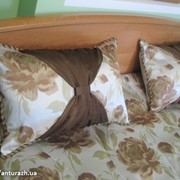 Покрывало и подушка с рисунком фото