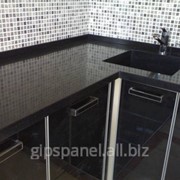 Кухонные столешницы с мойкой из искусственного камня фото