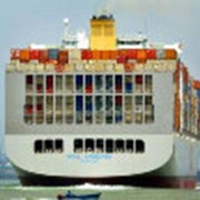 Перевозка грузов морскими контейнерами фотография