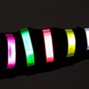 Самофиксирующиеся светоотражающие браслеты фотография