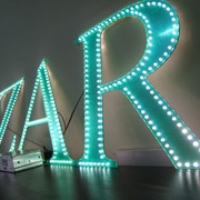 Объемные буквы со светодиодной пиксельной подсветкой фото